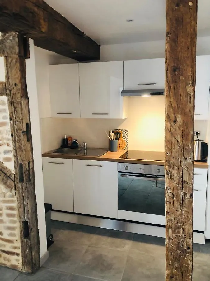 Joli appartement quartier historique Moulins  0*, Moulins (Allier)